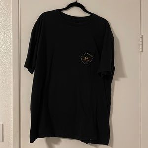 Men’s short sleeve Quiksilver shirt